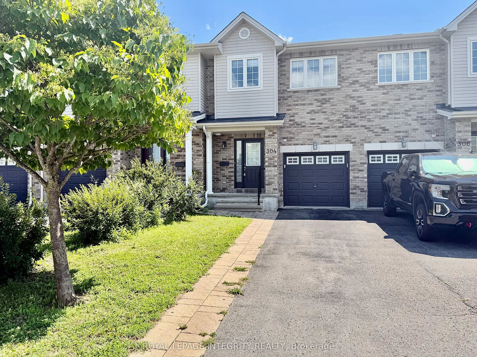 3 bed, $2,650 — Photo 1
