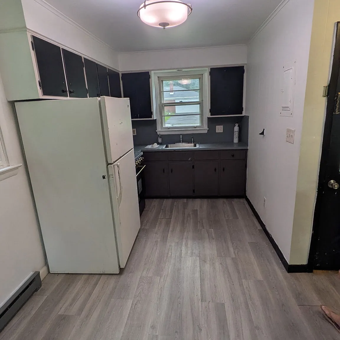 Studio, $1,000 — Photo 2