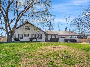 1179 Langwood Dr, Gallatin, TN 37066
