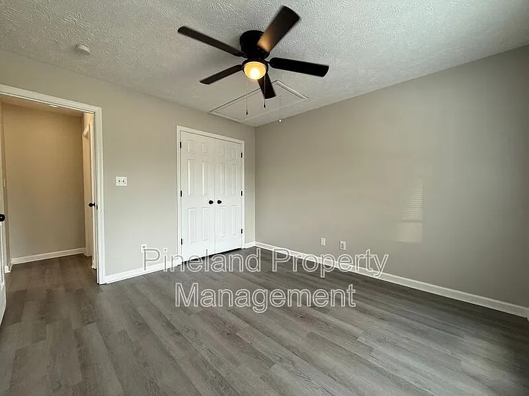 187 Aloha Dr — Photo 16