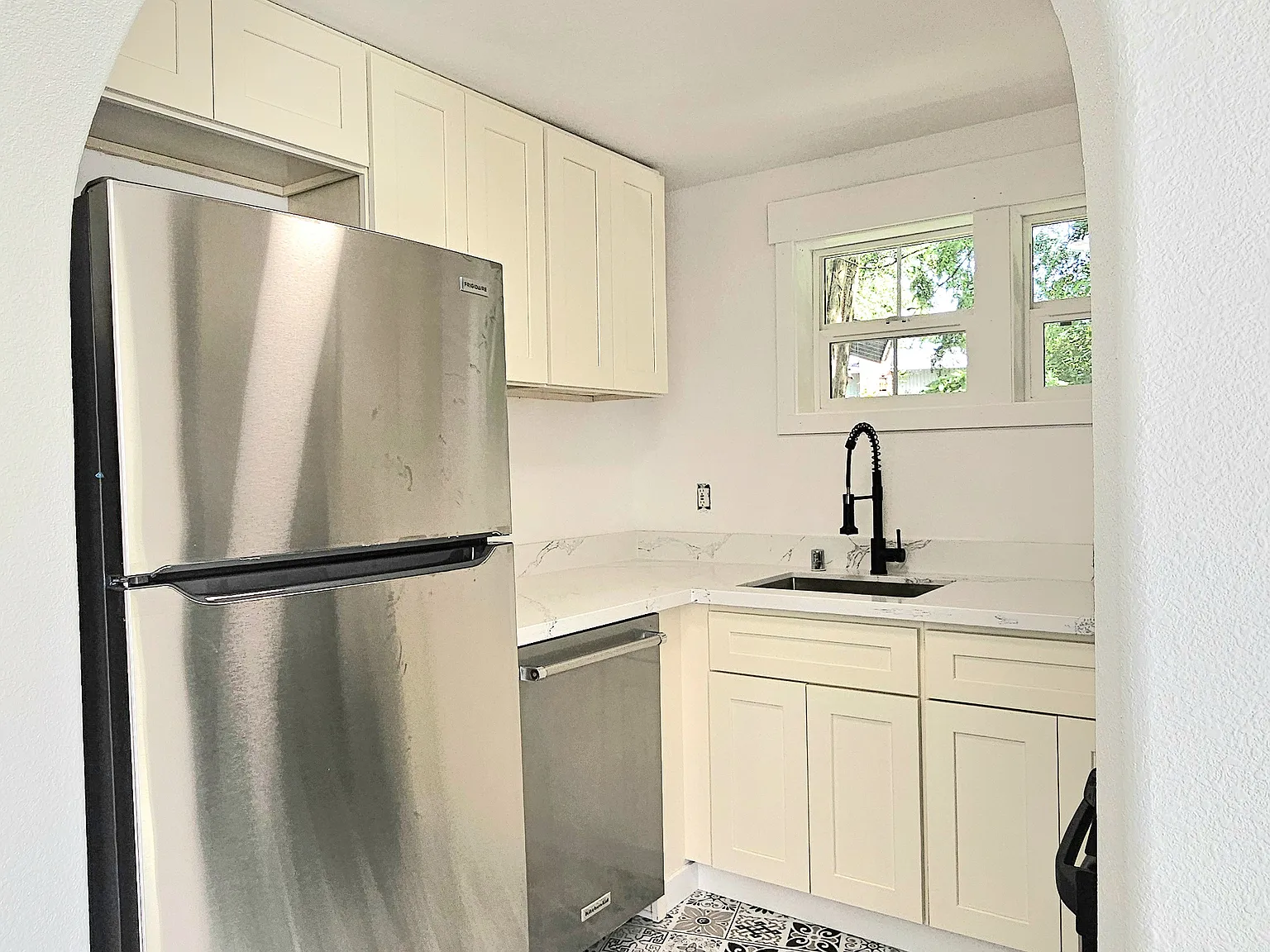 1 bed, 501 sqft, $1,875 — Photo 2