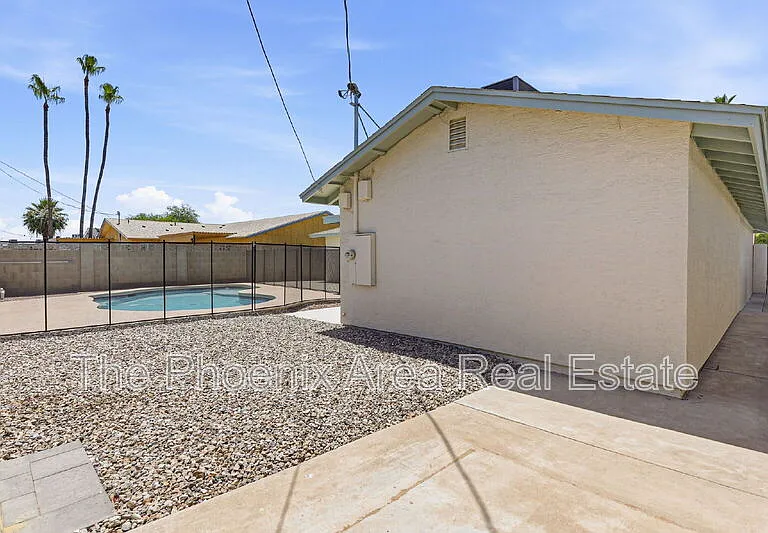 8322 E Granada Rd — Photo 2