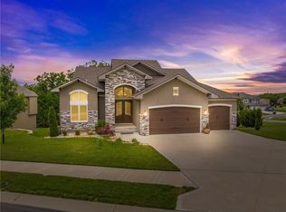 1854 NE Parks Summit Blvd, Lees Summit, MO 64064