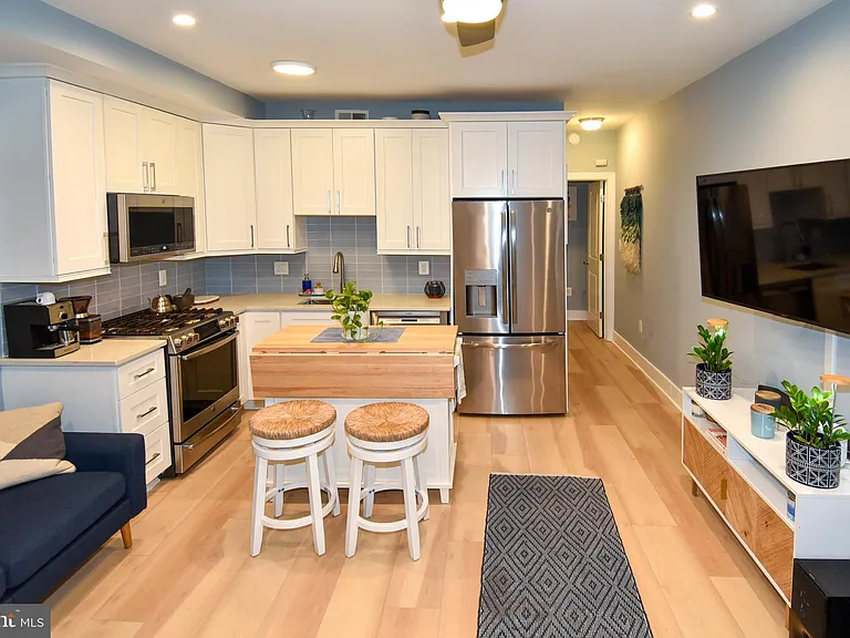 625 Park Rd NW #C7 — Photo 2