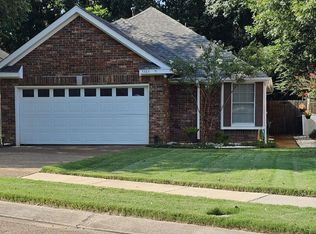 5484 Pine Oak Ln, Bartlett, TN 38135
