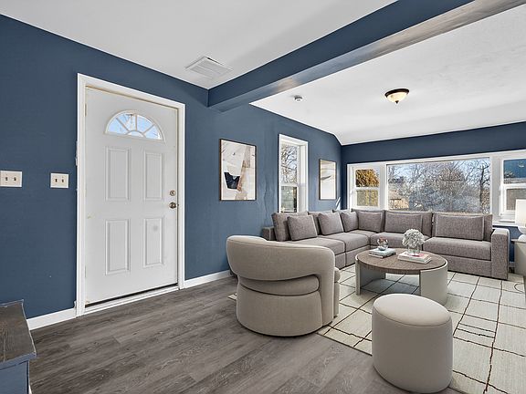 3rd image of 42319 N Woodbine Ave