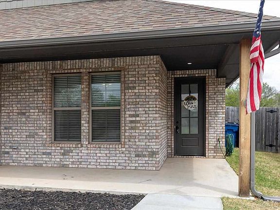 4th image of 713 Meadow Ln