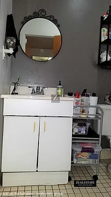 Rented by ZealEstate Group Inc | media 25