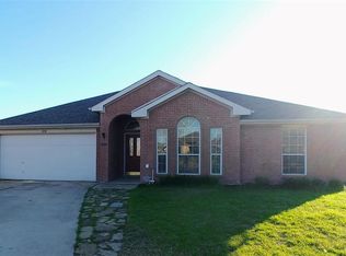 1230 Crooked Creek Ct, Midlothian, TX 76065