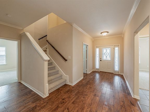 4th image of 2728 Park Pl
