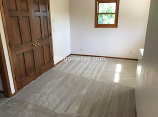 3050 McKendrick St, Eugene, OR
