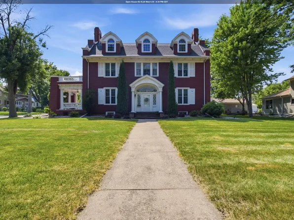 511 S Carroll St, Rock Rapids, IA 51246