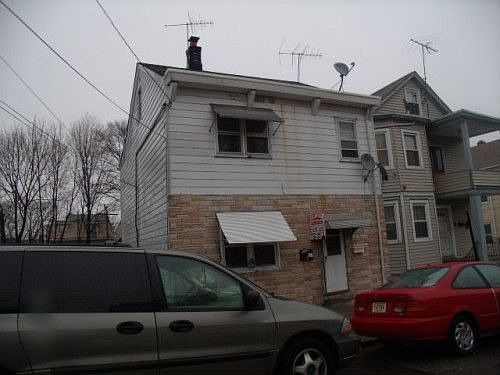 2nd image of 345 Sussex St
