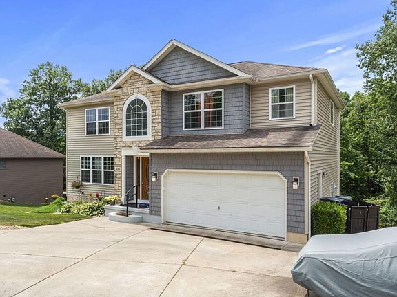 2nd image of 630 Kimberly Ct