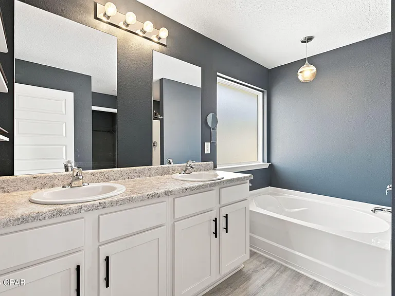 4960 Shurer Ln — Photo 22