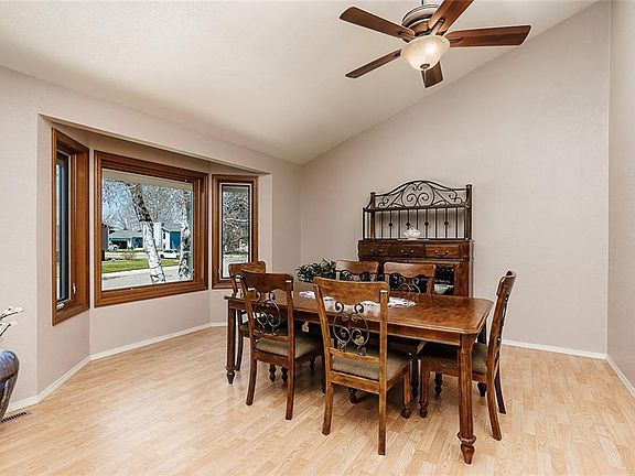 3rd image of 337 Zion Cir