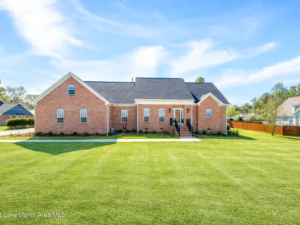 2447 Oakwoods Ln, Alexander City, AL 35010