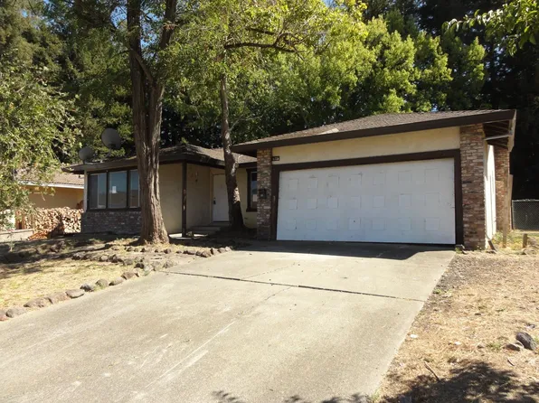 887 Santa Dorotea Cir, Rohnert Park, CA 94928