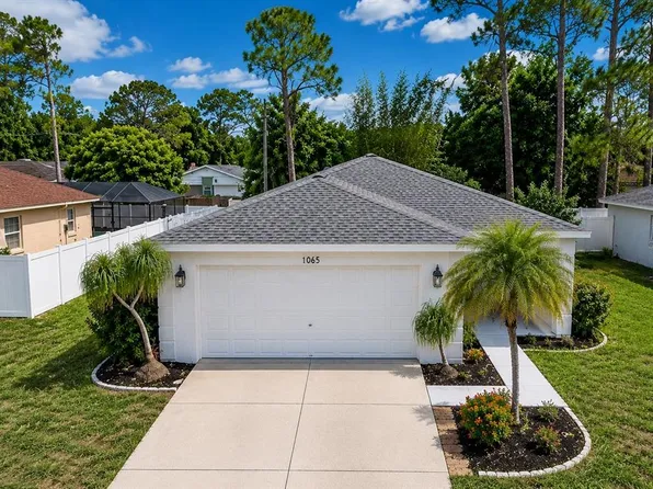 1065 Lewis Ave, Sarasota, FL 34237