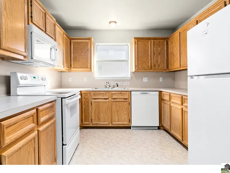 1906 Flagstaff Dr — Photo 108