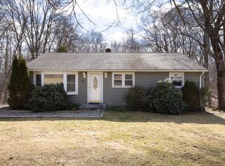 43 Merideth Rd, Middlebury, CT 06762