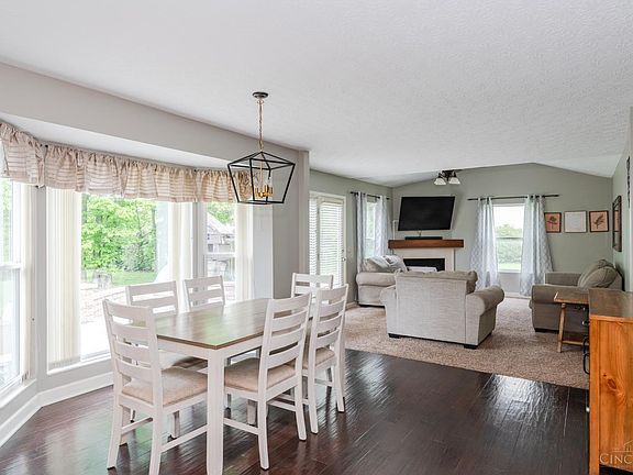2nd image of 6124 Dunmore Dr