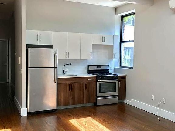 5th image of 70 Kosciusko St #2M