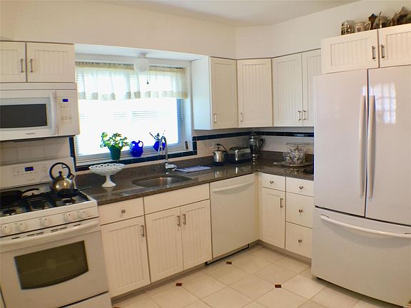 4th image of 5412 Mardel Ave