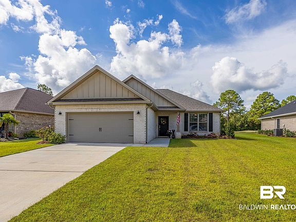2nd image of 10004 Lakeview Dr
