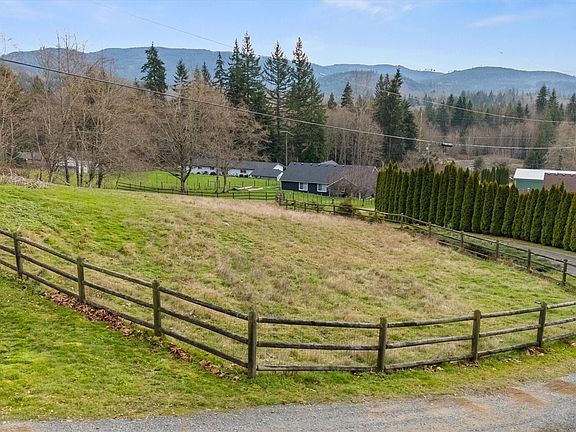 4th image of 14601 Jim Creek Road