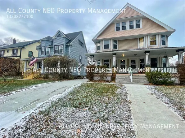 1224 W Clifton Blvd, Lakewood, OH 44107