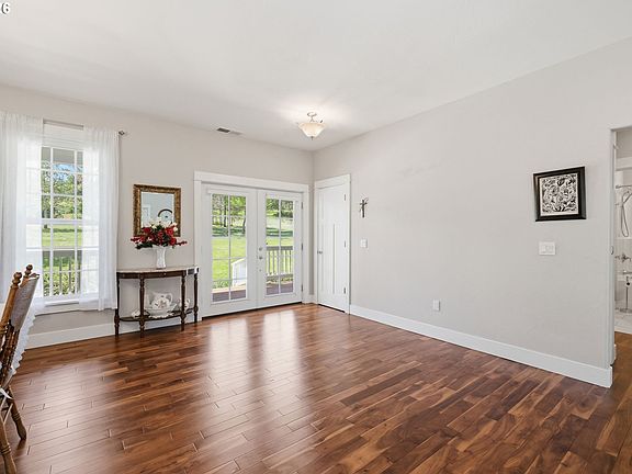 3rd image of 85069 Ridgetop Dr
