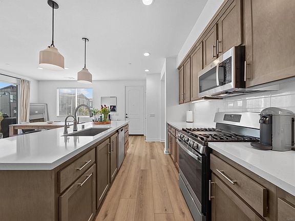 4th image of 39392 Corvina Ln