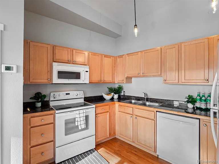 70 W 6th Ave #107A — Photo 15