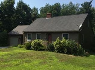 51 Maple St, Paxton, MA 01612
