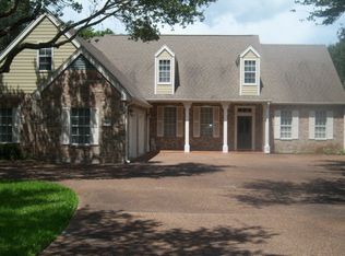 322 Olympic Dr, Rockport, TX 78382