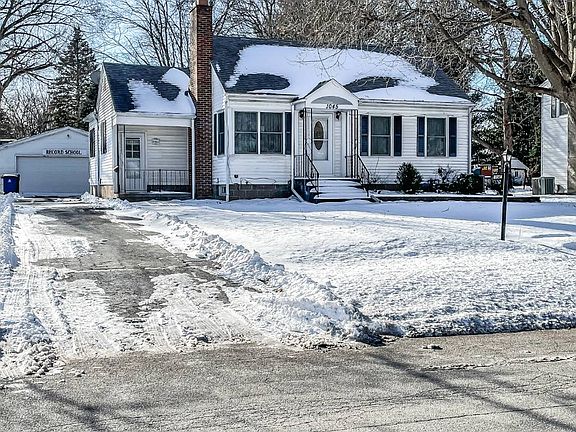 3rd image of 1045 E Euclid Ave