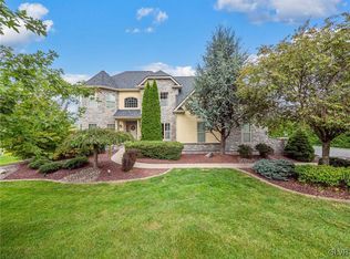 245 E Dell Rd, Bath, PA 18014