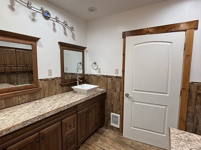 1440 Houston St #1 — Photo 7
