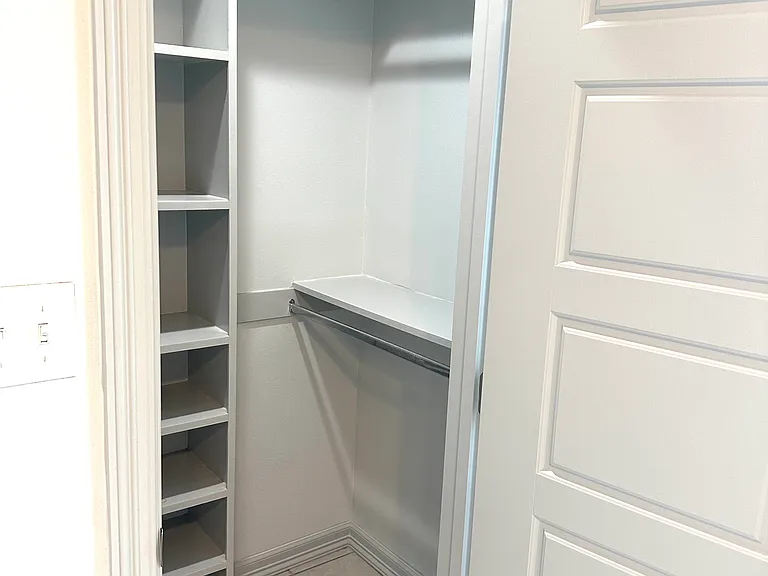 328 Clemente Ave #A — Photo 13