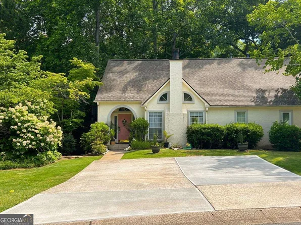 4135 Lake Mist Dr NW, Kennesaw, GA 30144