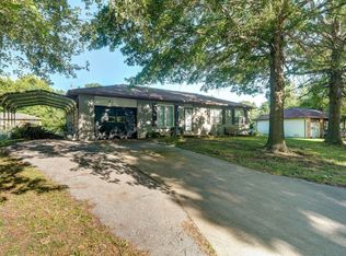 107 S Teakwood Ave, Republic, MO 65738