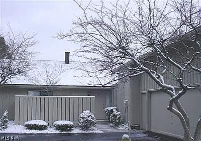1st image of 719-34 Creekside Dr #15E