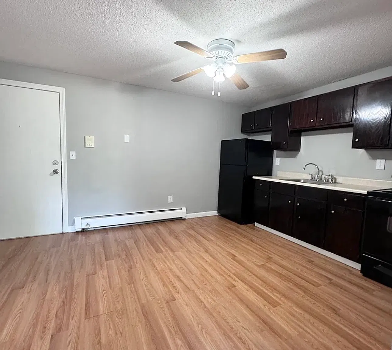1345 Bodwell Rd — Photo 4