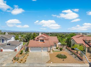 1215 Date Palm Dr, Palmdale, CA 93551