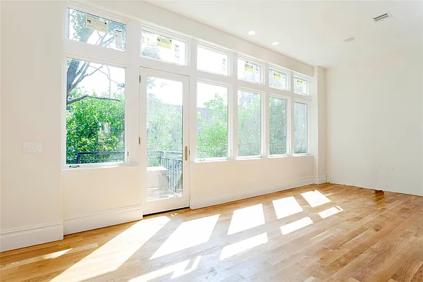 Sold by Douglas Elliman | media 14