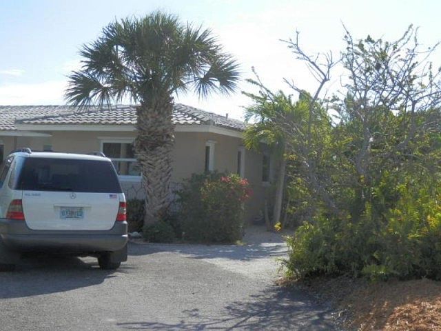 2nd image of 10427 Boyette St