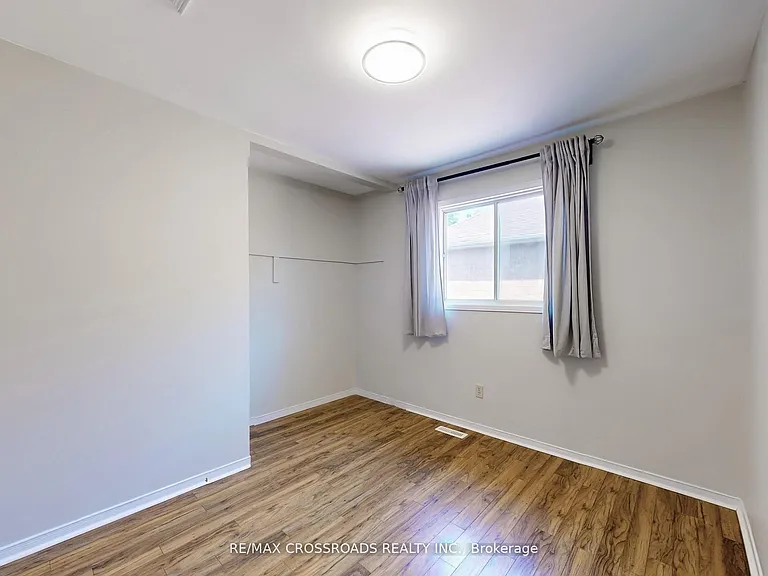 35 Forest Grove Dr — Photo 15