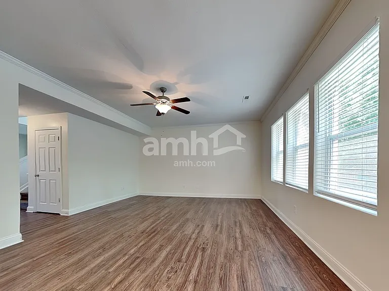59 Kameron Dr — Photo 6
