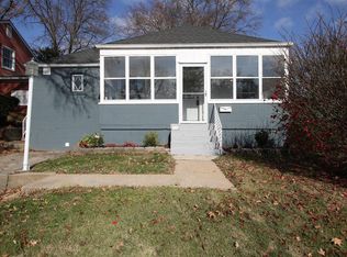 1114 Douglas St, Alton, IL 62002